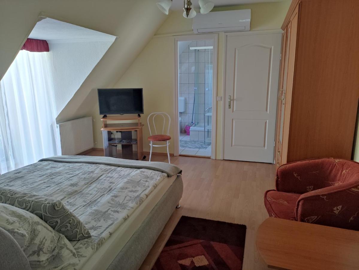 Zsanett Appartement Hévíz 外观 照片