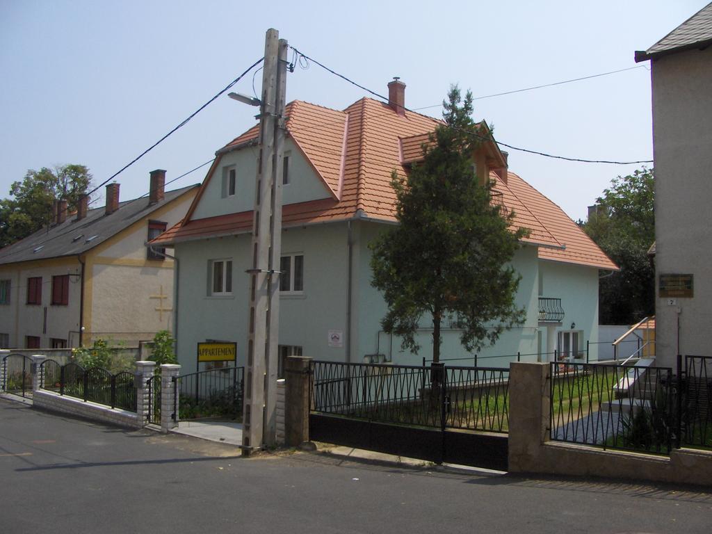 Zsanett Appartement Hévíz 外观 照片